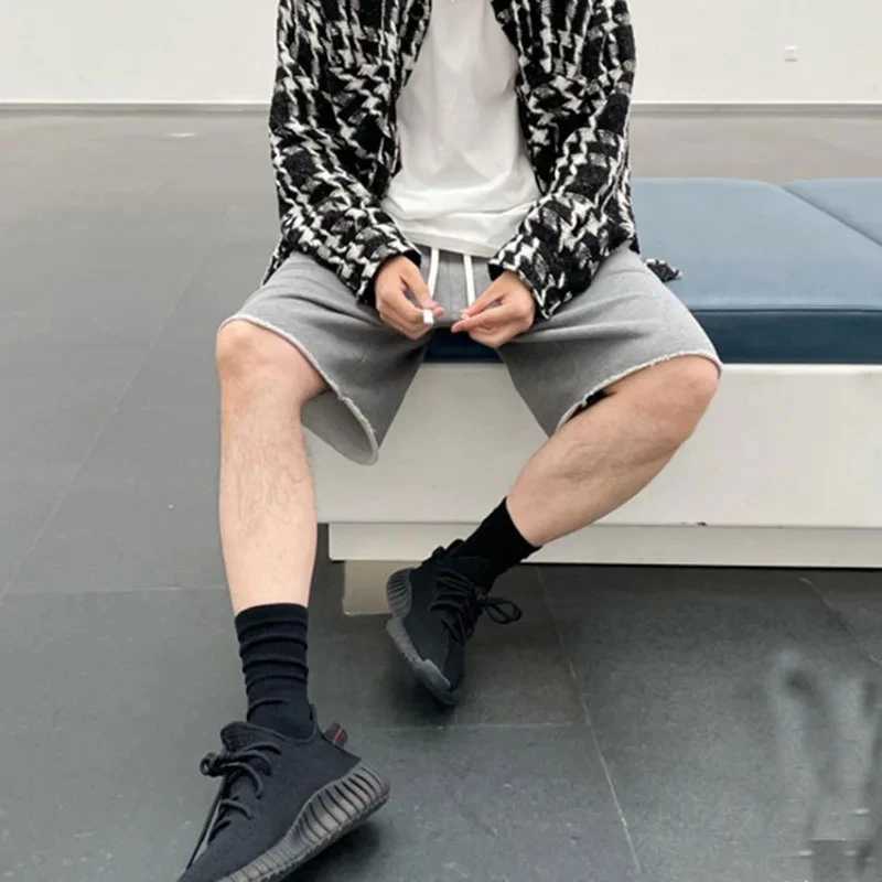 Summer gym fitness mens cotton shorts with shredded fabric cutting shorts for casual training hip-hop running loose basketball shorts W250319