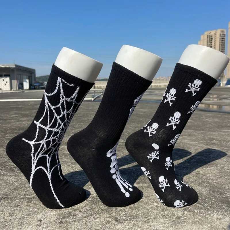 1 pair of mens hip-hop spider skull personalized skateboard socks X250319