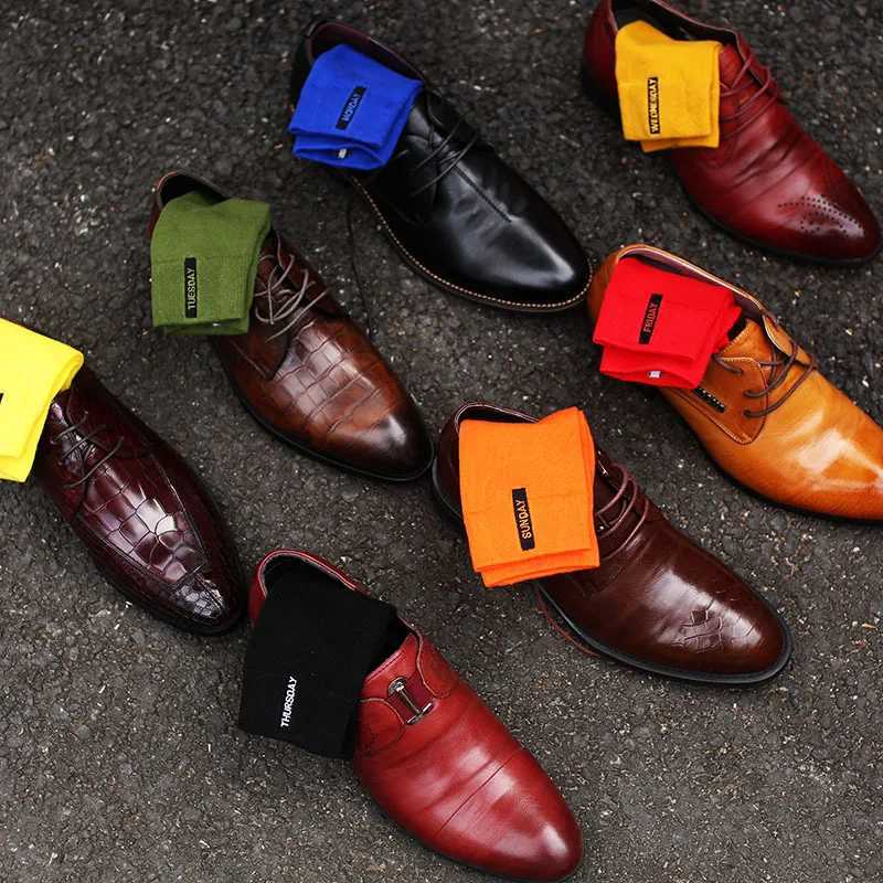Casual Autumn Winter New Men Socks Solid Color Happy Socks Fashion Embroidered Letter Combed Cotton Socks Mens Socks X250319