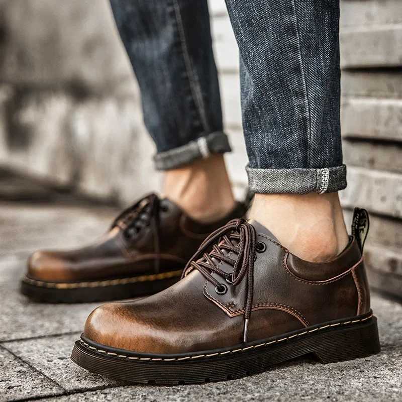 Womens Comfortable Round Toe Walking Elegant Shoes Spring Shoes Men Genuine Leather Casual Outdoor Wear-Resistant Work ShoesXJ250319