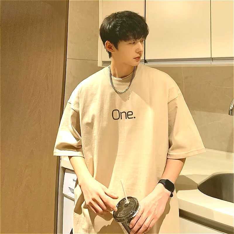 ((M-8XL) Mens oversized T-shirt with casual loose letters indicating that a printed T-shirt is suitable for menT250318