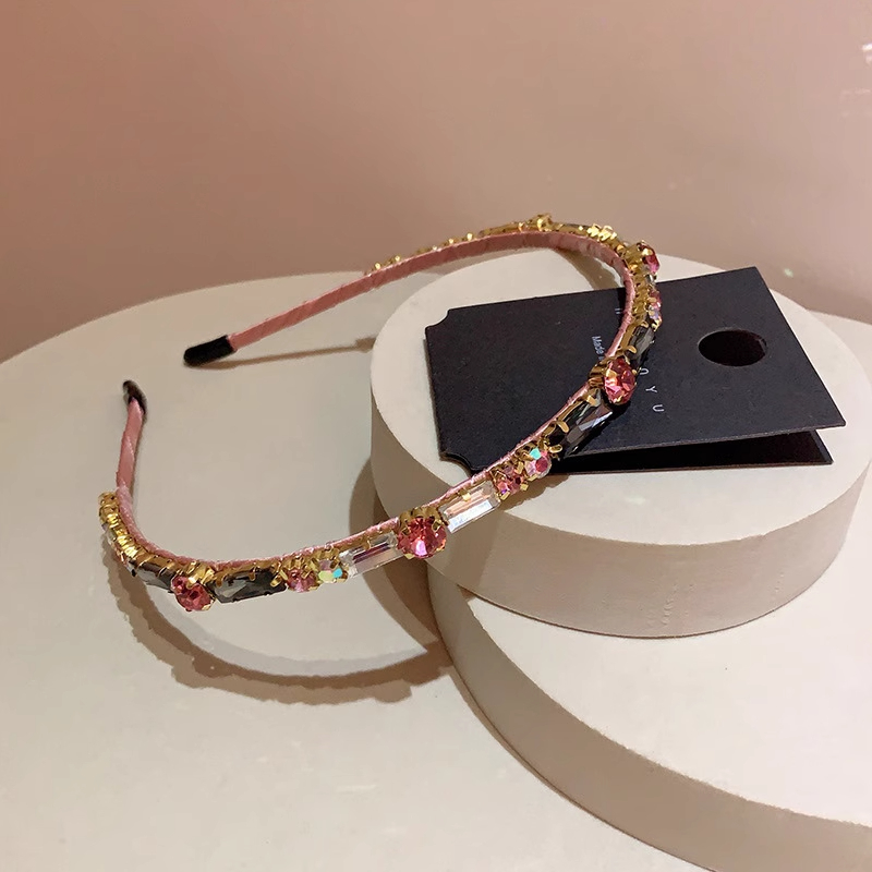 Luxurious Wedding Accessory: Ladies' Zircon-Embellished Headband with Iridescent Gemstone Adornment