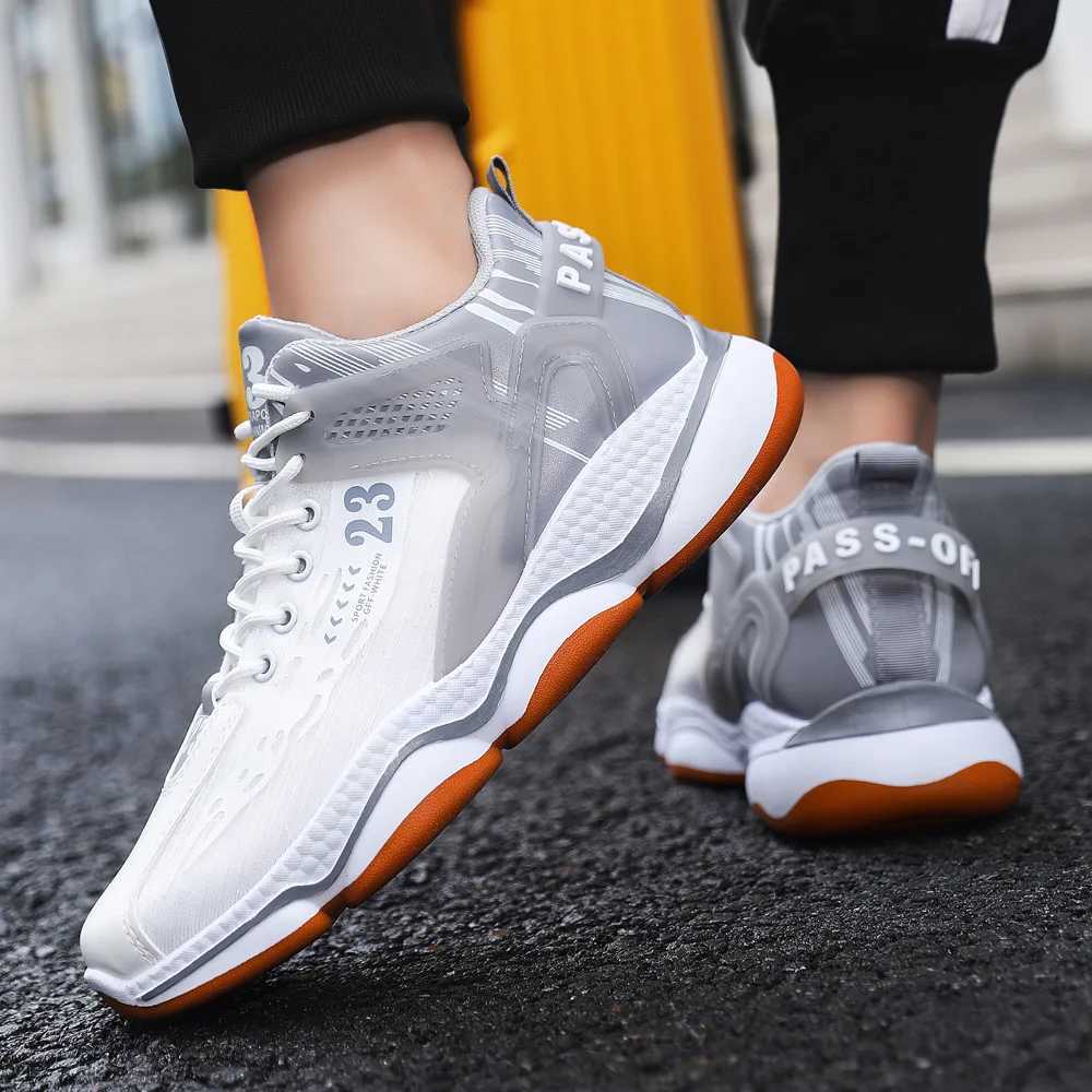 Mens new breathable and fashionable sports shoes with thick soles and high cut Korean casual shoes lightweight running shoes Z250319