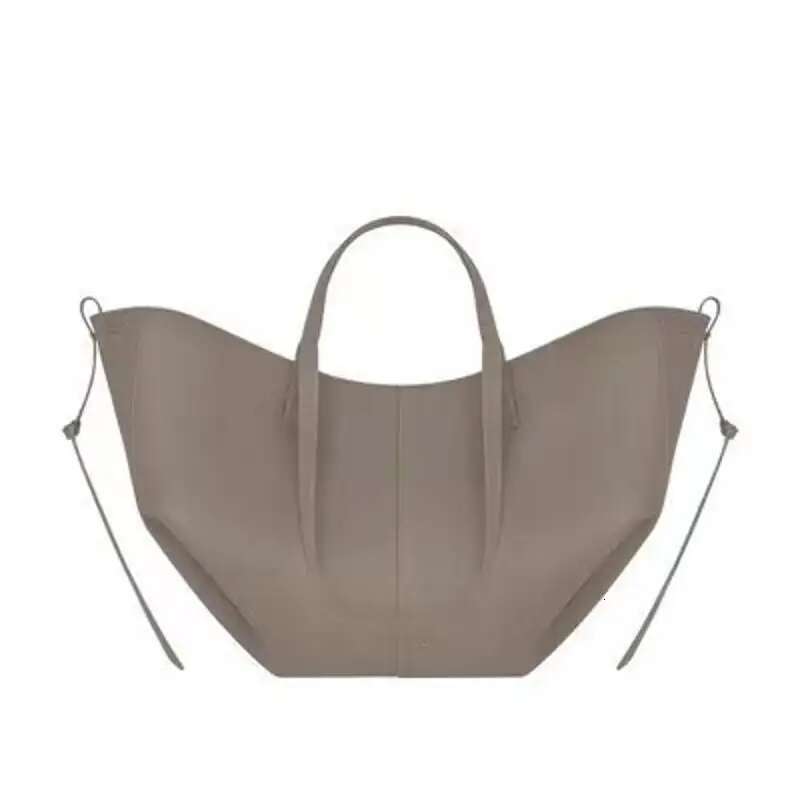 Cross Border Wing Single Shoulder Tote Bag, Retro European And American Niche Bucket Shaped Fashionable Handbag Underarm Bag