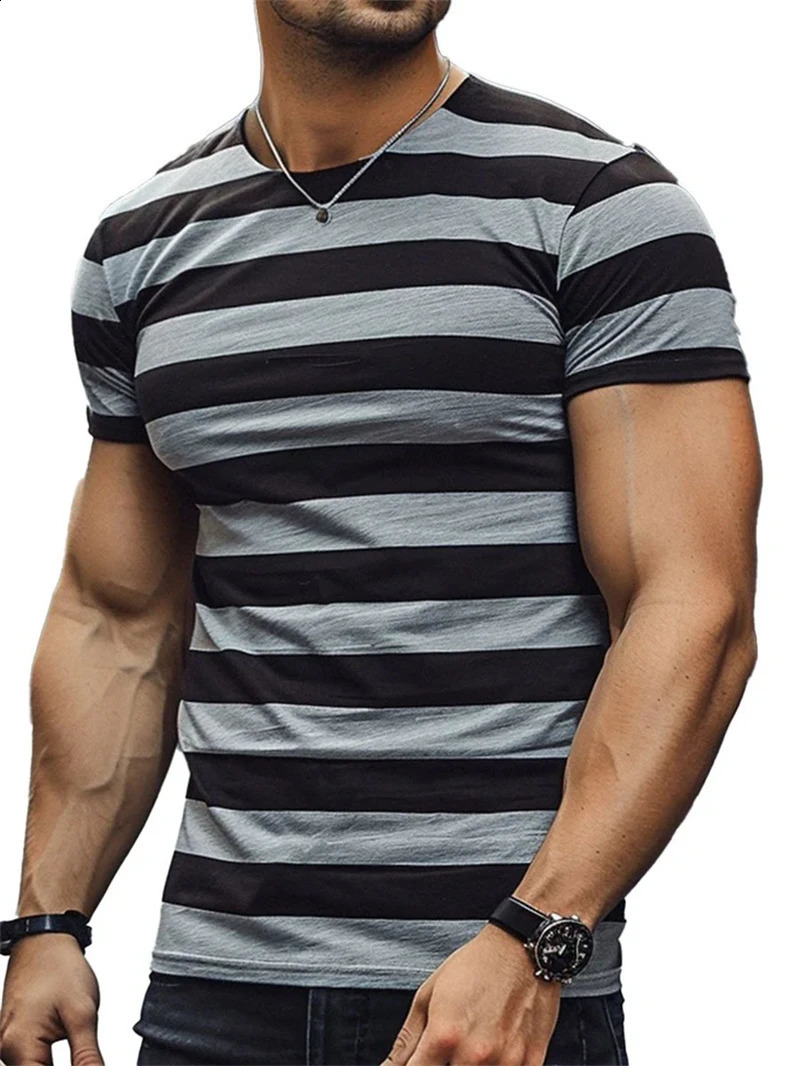 Retro striped 3D printed Tshirt summer casual short sleeved simple and fashionable Oneck mens trend street clothing oversized 250319
