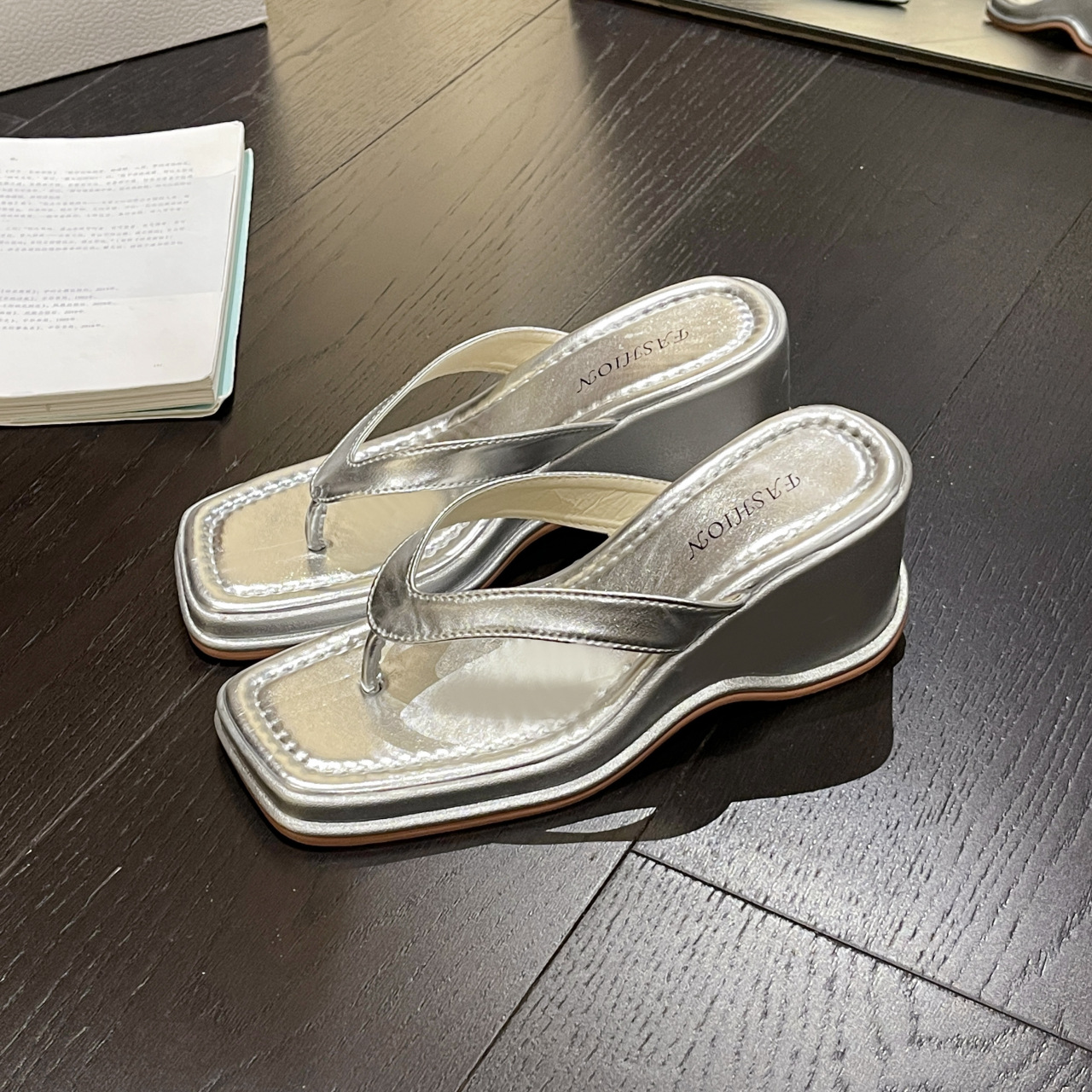 Platform slippers Wedge beach sandals free Shipping Designer Slipper Women's travel high-heeled sandals White black silver hot sale
