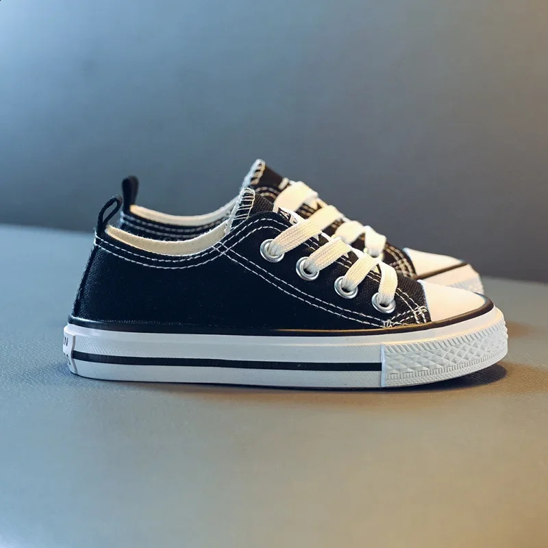 Children Canvas Shoes Toddler Kids Classic Lace Up Soft Bottom Non Slip Flat Board Shoes Lightweight Breathable Walking Shoes 250319