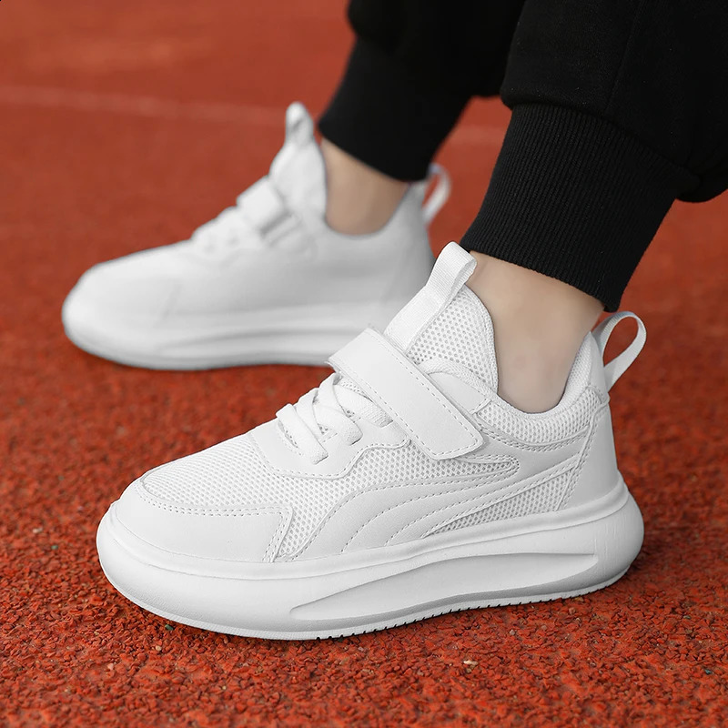 Childrens White Leather Board Shoes Boys and Girls Casual Sports Shoes Students Teenagers Running Shoes Summer Mesh Shoes 250319