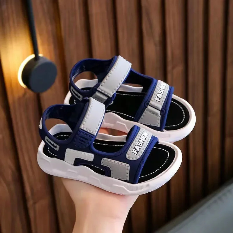 Childrens Summer Sandals for Boys and Girls Korean Edition Primary School Students Non slip Soft Bottom Beach 250319