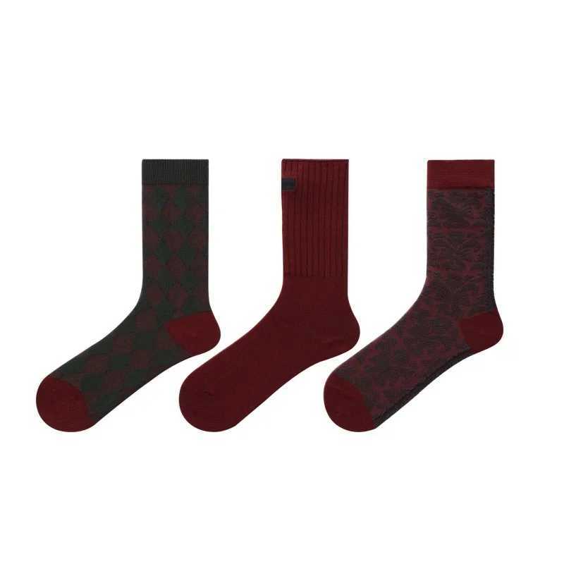 3 pairs of gift boxed womens striped socks fashionable and versatile exquisite cotton sockshandmade boneless seams X250319