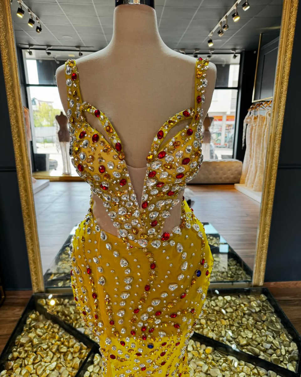 Luxurious Diamonds Mermaid Evening Dress Beaded Spaghetti Strap Sleeveless Prom Gown Sexy Floor-Length Party Dresses Customized