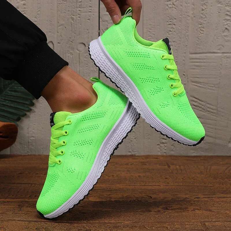 2025 New Men's Colorful Designer Fashion Luxury Design Lightweight, Breathable, Comfortable, Durable Mesh Training Sneakers