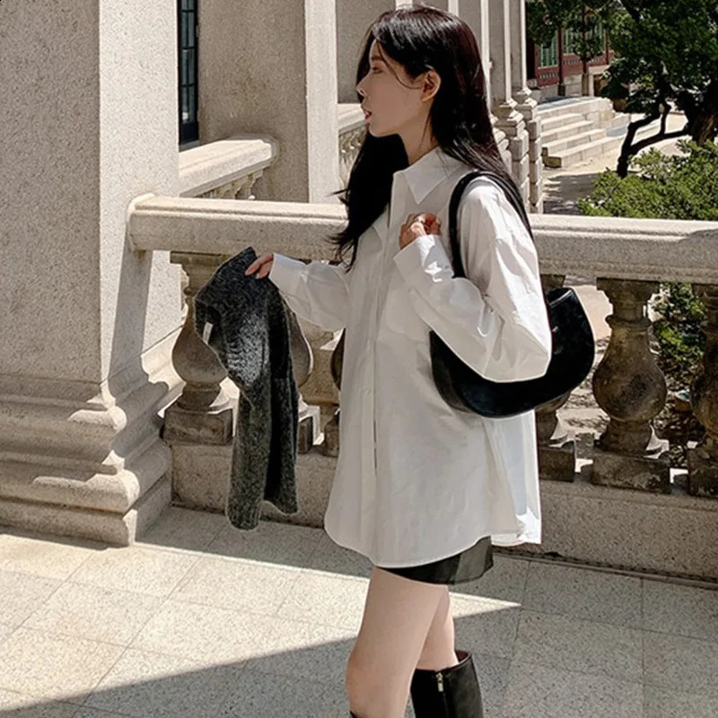 Spring 2025 Minimalist Fashion Super Large Womens Basic White Shirt Long Sleeve Button Loose Tuned Clothing Matching 250312