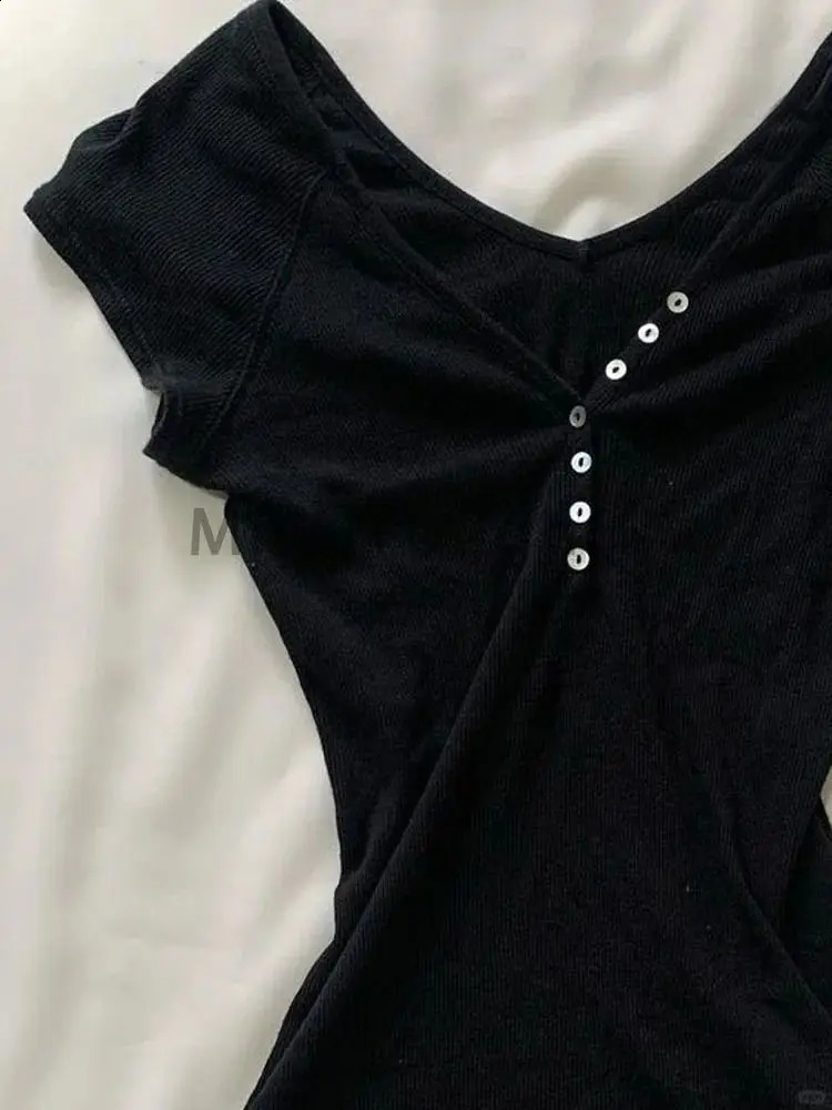 Casual Vintage Solid Skinny Short Sleeve Women Fashion Retro Slim V Neck T Shirts Female er Chic Ruffle Thin Blouse 250319