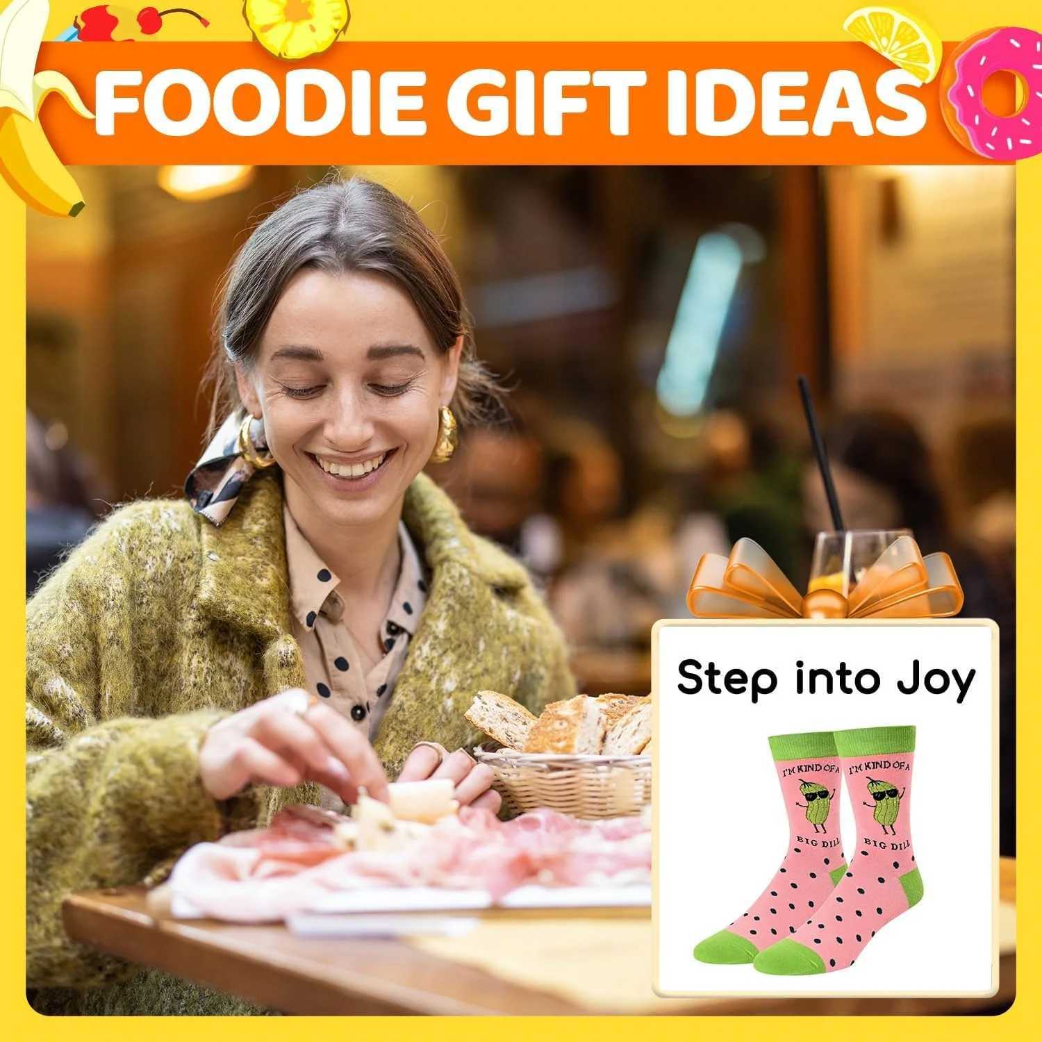 1 pair of happy and interesting personalities novel and fashionable vegetables bitter melon interesting socks gift ideas X250319