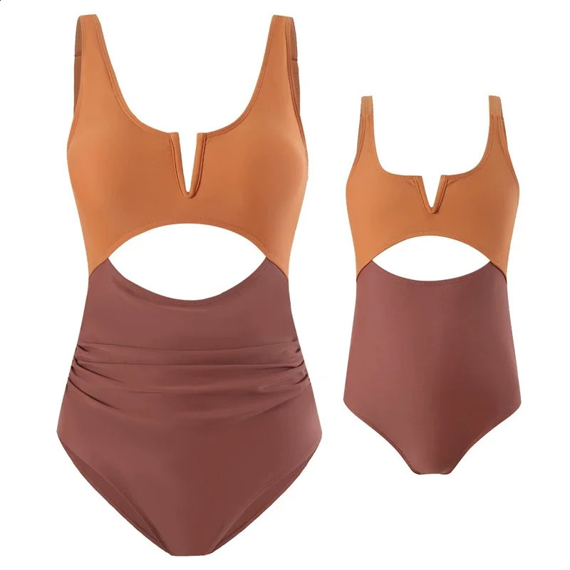 Ruffle Mother Daughter One Piece Swimsuit Family Matching Set Bathing Suit Kids Swimwear Mom Baby Women Girls Beachwear Clothes 250319