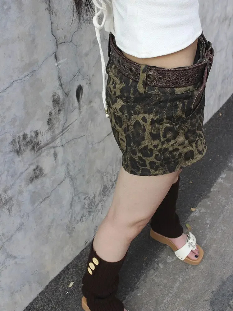 HOUZHOU Sexy Leopard Printed Denim Shorts Women Vintage Y2k Low Waist Gyaru Streetwear Summer Chic Female Retro Short Jeans 250319