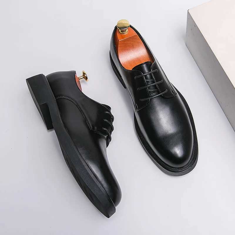 Spring and autumn soft soled comfortable casual shoes for mens outdoor hiking shoes high-end high-quality mens dress shoesXJ250319