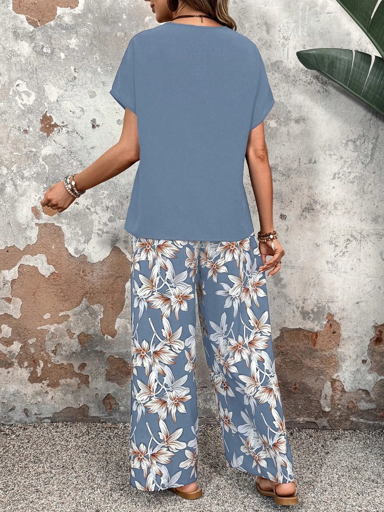 Elegant womens twopiece fashionable floral print springsummer solid basic top wide leg pants set casual loose streetwear 250319