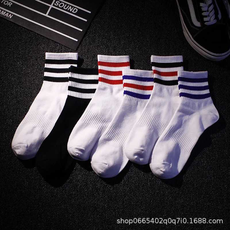 Mens mid-barrel striped cotton breathable sports basketball socks womens white skateboard Harajuku socks X250319