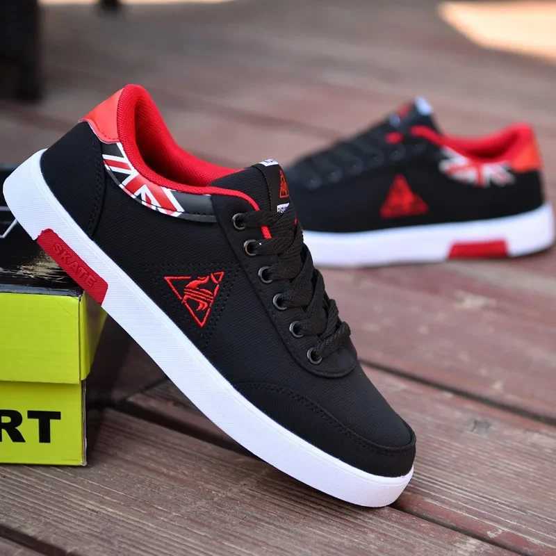 2023 Autumn Flat Canvas for Men Mens Sneakers Fashion Platform Vulcanized Shoe Outdoor Lightweight Sport Shoes Casual Shoes Z250319