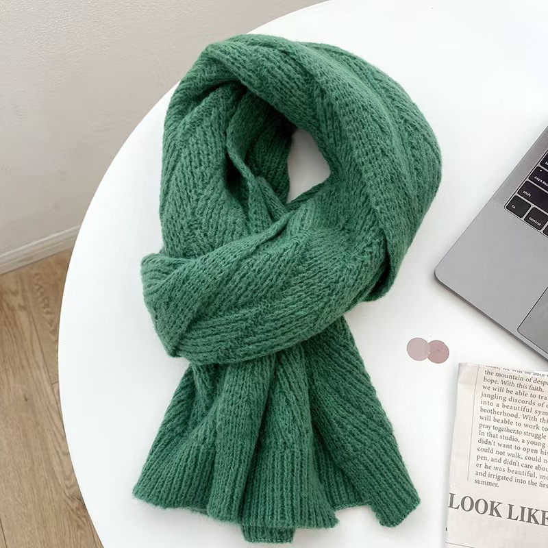 K175 2024 new Klein blue atmosphere scarf women autumn and winter shawl thickened Korean trend all-match neck scarf wholesale