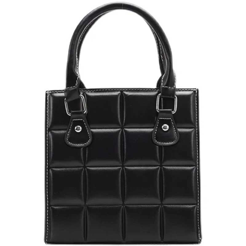 New Arrival High quality womens portable handbag small bag popular fashion girl casual shoulder cross body bag retro daily square bag T250318