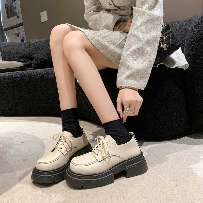2025 Womens Spring New Black Platform Lace Flat Shoes Womens Soft Padded Boat Shoes Designer Casual Leather Oxford Q67XJ250319