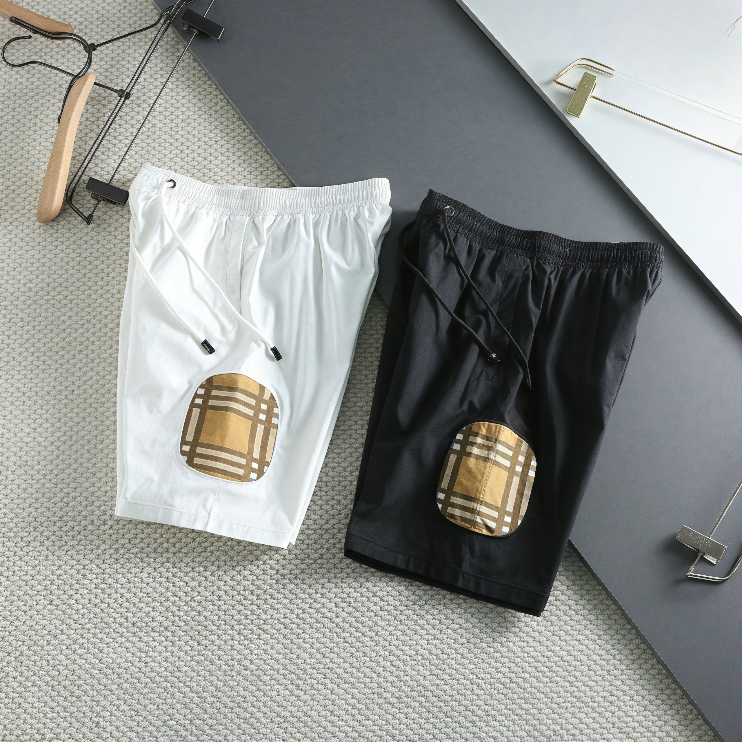 Trendy New StyleStreet plaid shorts, men's new summer pants, fashionable beach pants, straight leg sports casual pants