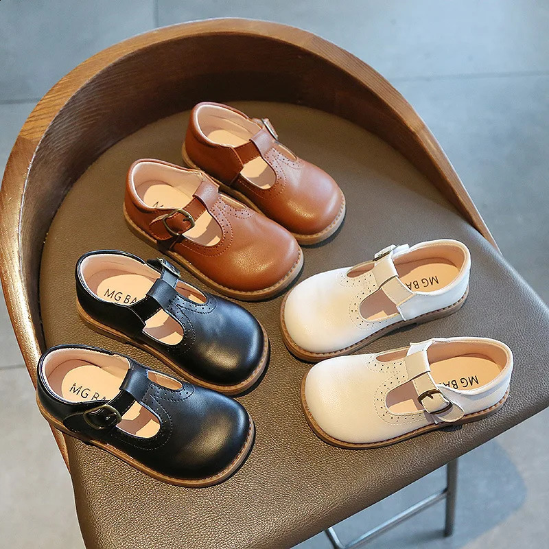 Childrens T with leather shoes girls princess boys breathable apartment Mary Janes black brown childrens baby spring and summer 250319