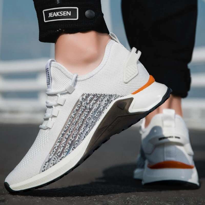 2025 new men's casual summer simple black and white designer fashionable breathable sports shoes 6/8/10cm invisible height increasing shoes
