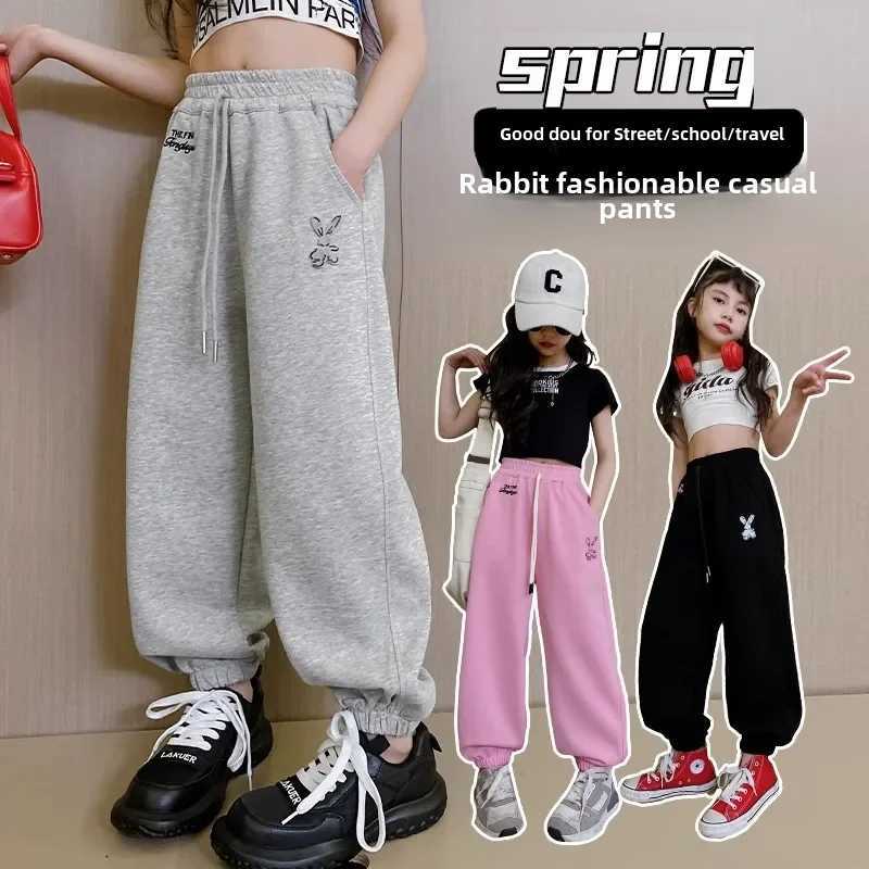 Fashionable and loose sports pants suitable for girls spring/autumn childrens pants fashionable childrens harem pants autumn seriesT250318