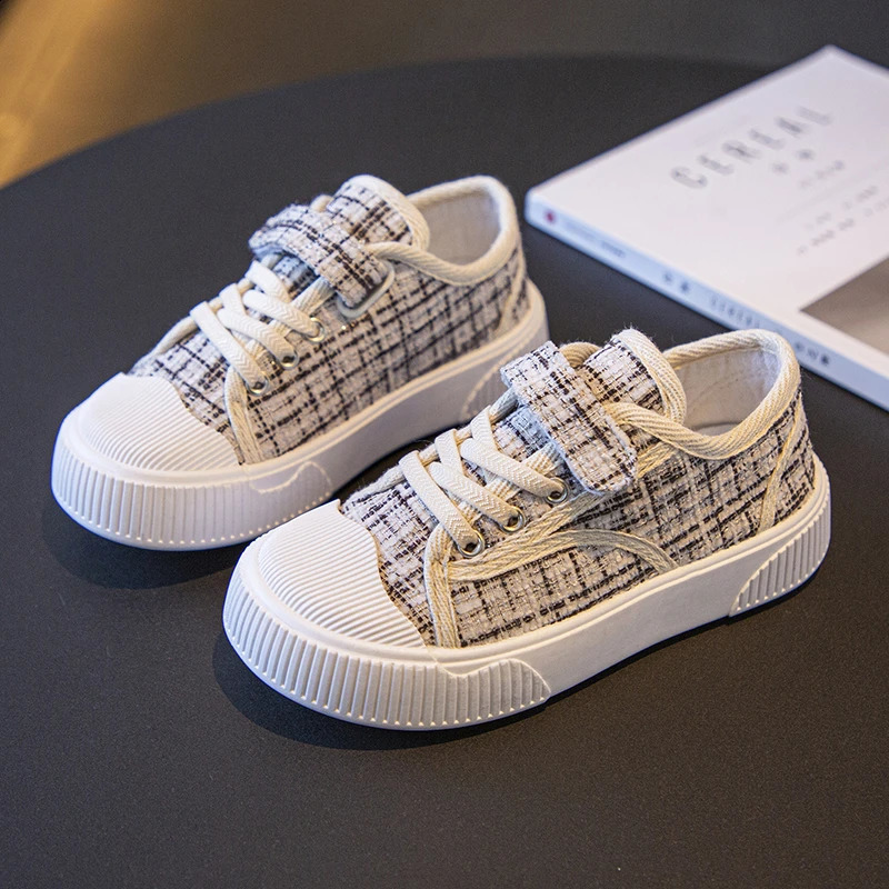 Arrival Children Mesh Board Shoes for Girls Sneakers Kids Soft Bottom Breathable Casual Shoes Toddler Boys Flat Skate Shoes 250319
