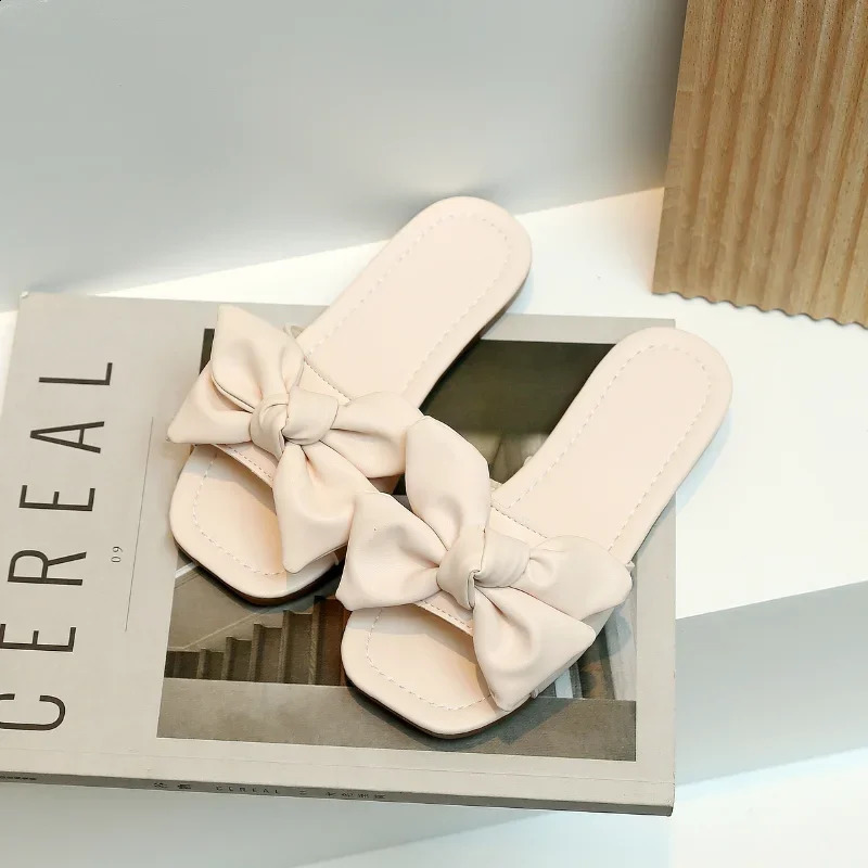 Summer Girls Slippers Bow Knot Beach White Beige Comfortable Childrens Slide Fashion Leisure Holiday Childrens Sandals 250318