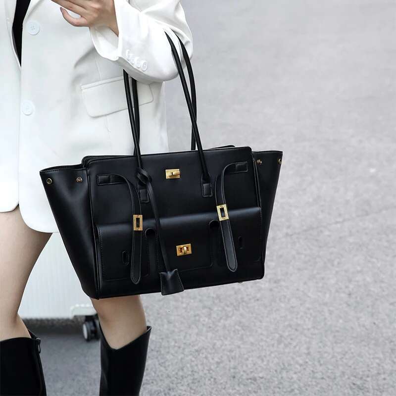 Genuine Leather Wing Tote Roomy Cluth Large Capacity Buckle Woman Designer Travel Lage Bag Shopper Handbag