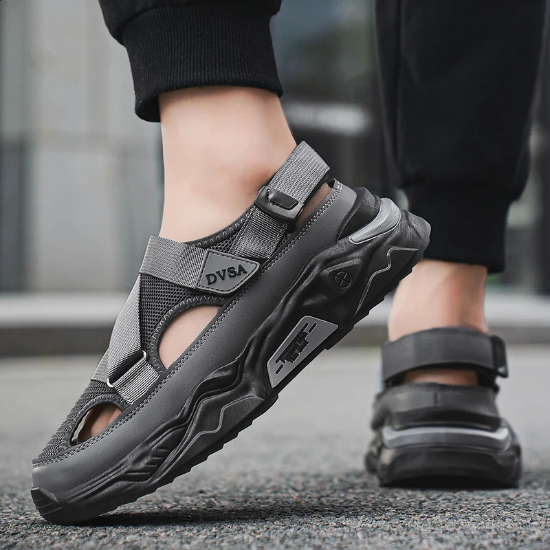 Thick Bottom Baotou Sandals for Mens Summer Outdoor Hollow Out Breathable Mesh Increase Anti Slip Casual Beach Shoes 250317