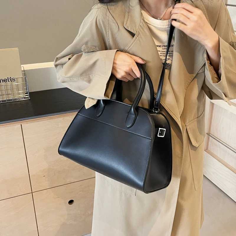 MOODS brand red large-sized warm handbag solid color suede Shoder shopping handbag 2024 luxury designer handbag Y250318