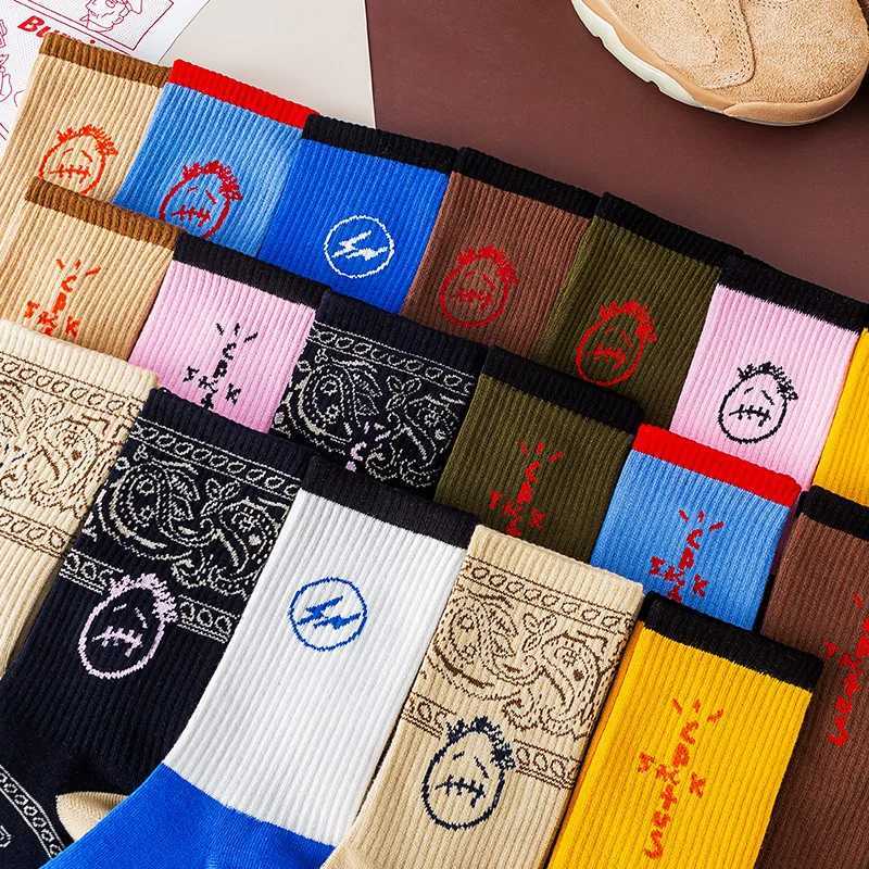 Mens SOCKS Skate New BLACK Crew SOCKS Fashion Bandanas Funny Streetwear Hip Hop 27 Style Mens Gifts X250319
