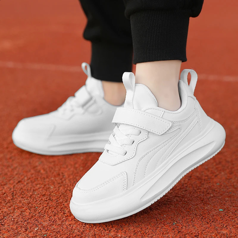 Childrens White Leather Board Shoes Boys and Girls Casual Sports Shoes Students Teenagers Running Shoes Summer Mesh Shoes 250319