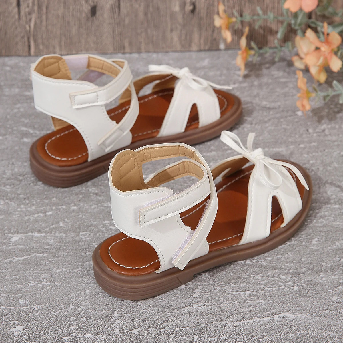 Girls sandals summer medium and large children princess shoes soft sole 250304