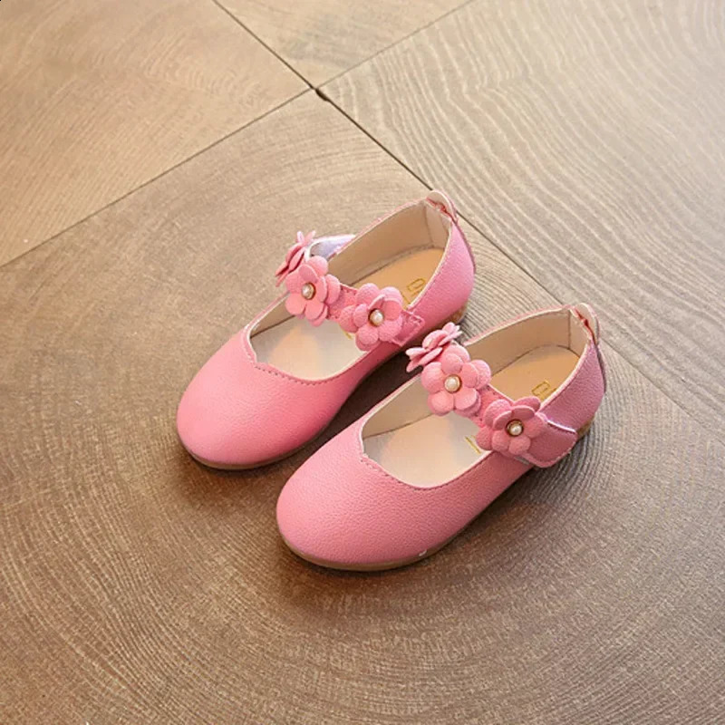 Spring and Autumn Girl Leather Shoes Childrens Apartment Princess Flowers Sweet Wedding Cute Fashion Flower 250312