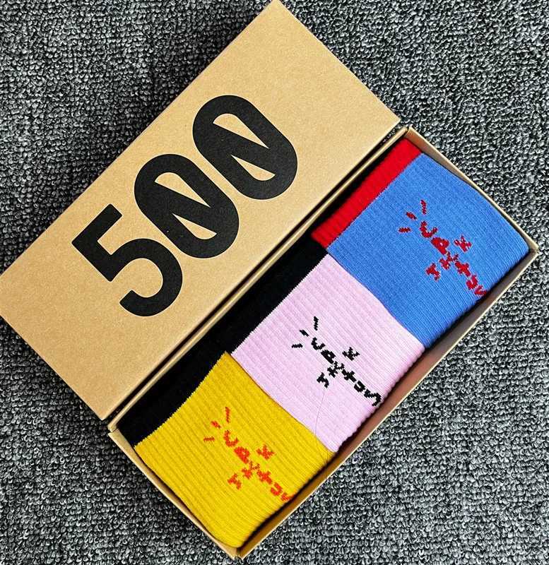 3 pairs of gift boxes for mens cotton sports socks Couples are comfortable and interesting hip-hop trend Free express X250319