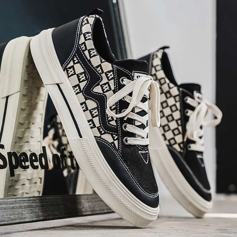 2025 New Men's Casual Cloth Strap Flat Shoes Designer Fashion Men's Sports Shoes Canvas Anti slip Board Shoes