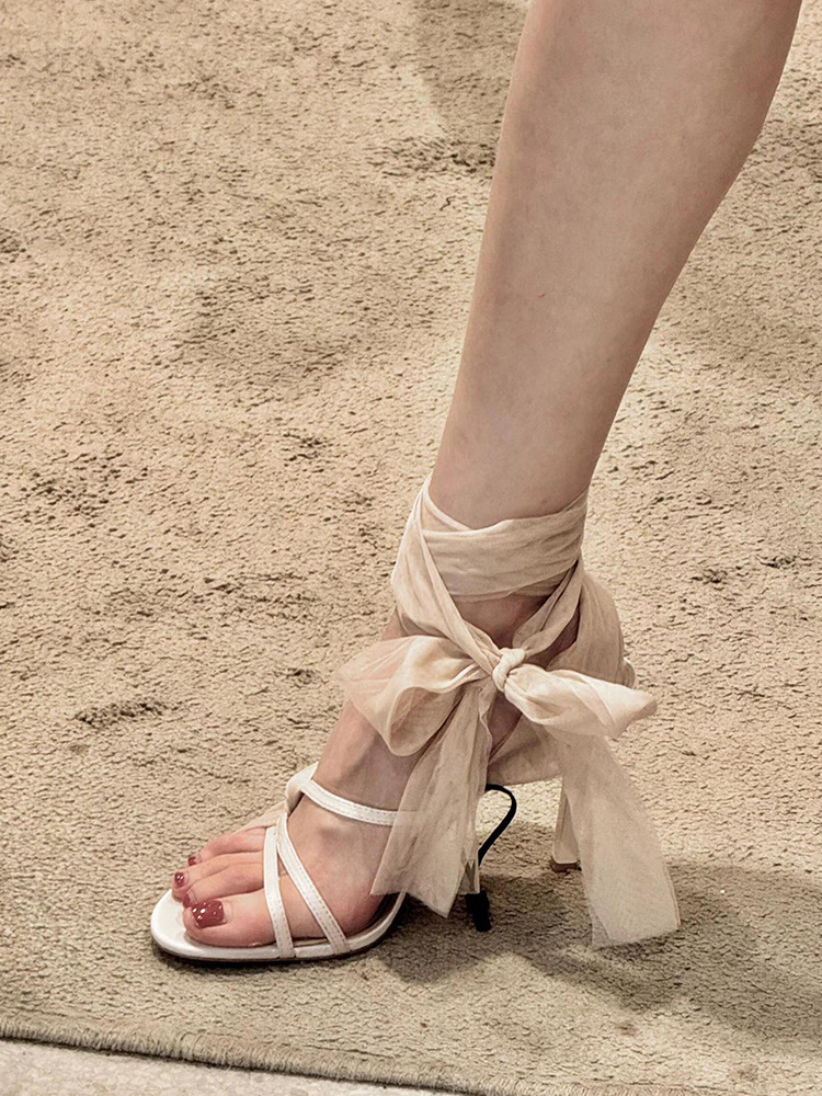Fashion Women Heels Sexy Padlock High Sandals Thin Single Strap Metal Stiletto Slippers Heel Shoes 240723