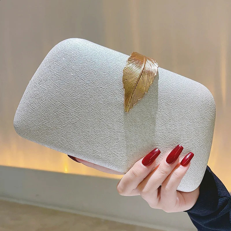 Evening Clutch Women Shoulder Bags Fashion Pearl Chain Handbag Dinner Handbag Wedding Cocktail Party Coin Purse 250314