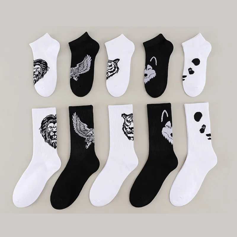 Mens socks cotton animal print college style cartoon black and white panda lion eagle tiger wolf sports shorts hip-hop mens socks X250319