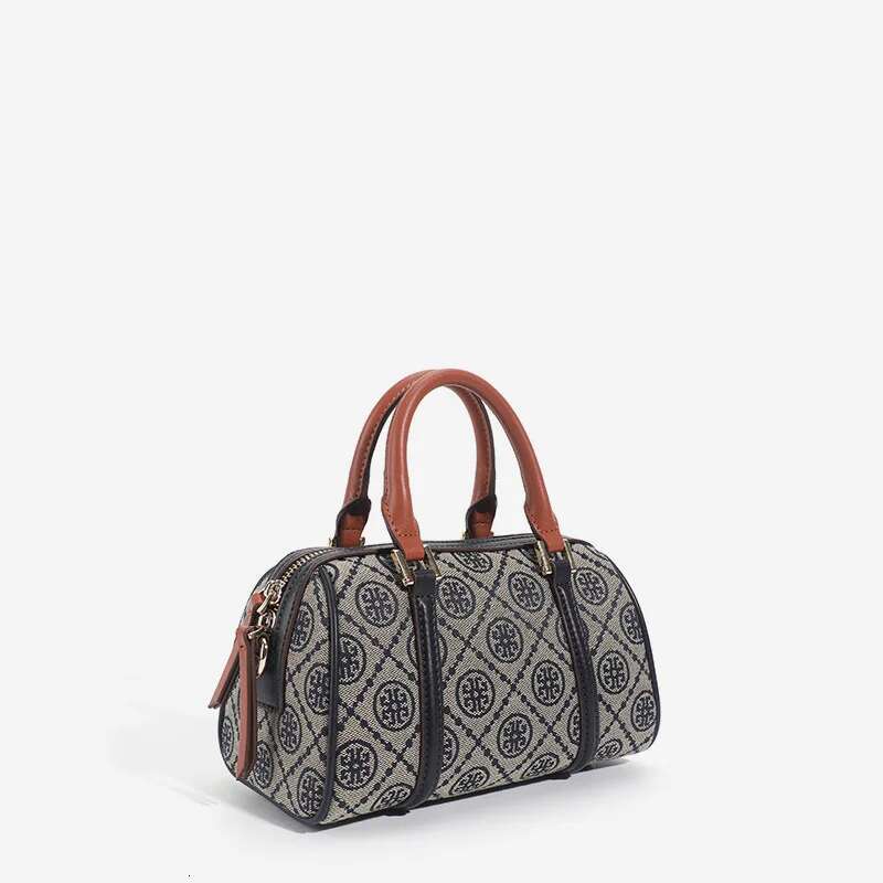 New Large Capacity Women's Handbag Fashion Brand Designer Shoulder Pattern Printed Pillow Nylon Women Crossbody Bag