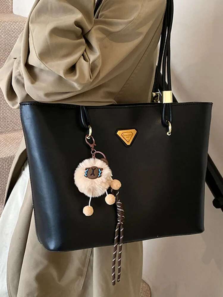 2025 Winter New High-End Designer Fashion Personality Large-Capacity Tote Work Commuter Shoulder Bag Retro Trend