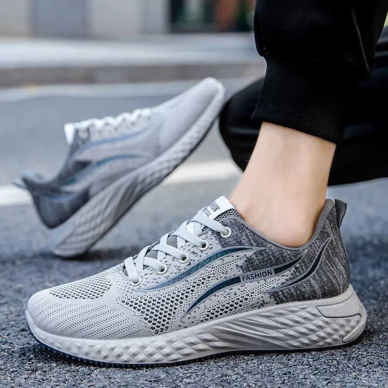 Mens breathable mesh sports shoes fashionable spring and autumn new Korean running shoes versatile and lightweight casual shoes Z250319