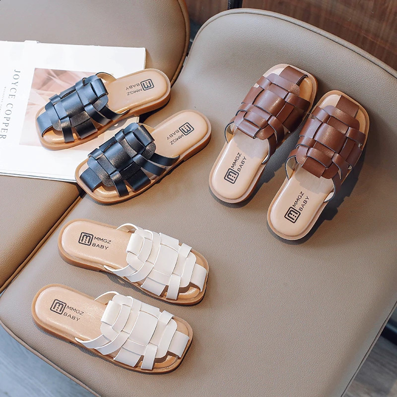 Girls sandals woven toe covers three color classic daily childrens slides summer anti slip vacation solid color childrens shoes 250318